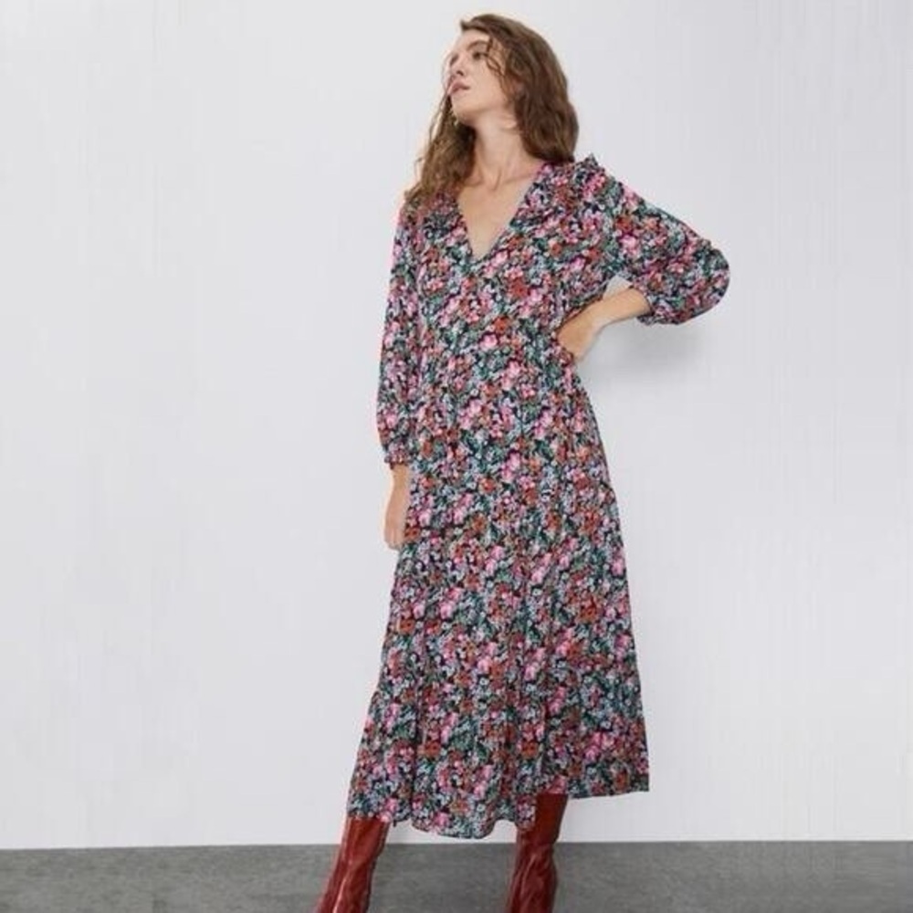 Zara Floral V-Neck 3/4 Sleeve Blogger Fave Ruffle Tiered Midi Dress Sz XS